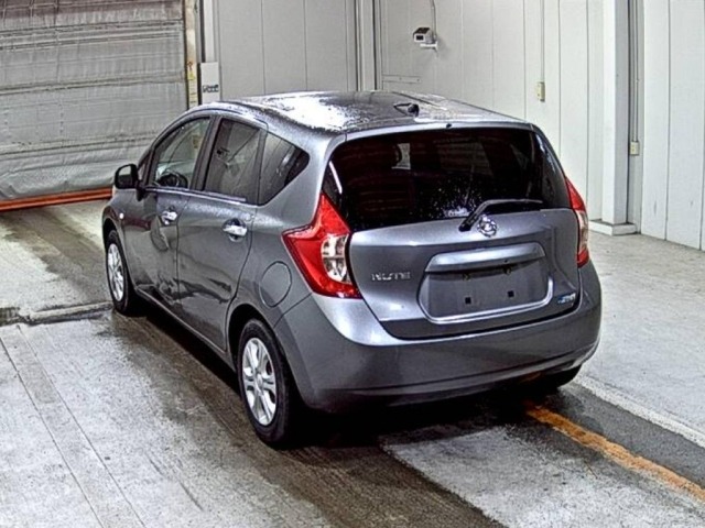 Nissan NOTE 2013 7672304-1