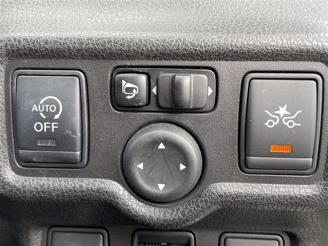 Nissan NOTE 2014 7672687-12