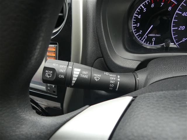 Nissan NOTE 2015 7672803-9