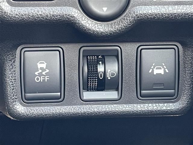 Nissan NOTE 2015 7672850-8