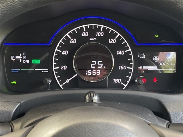Nissan NOTE 2018 7672858-17
