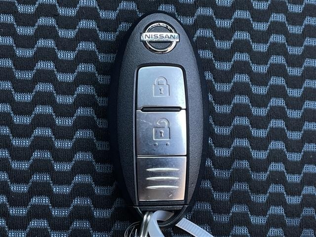 Nissan NOTE 2015 7672973-19