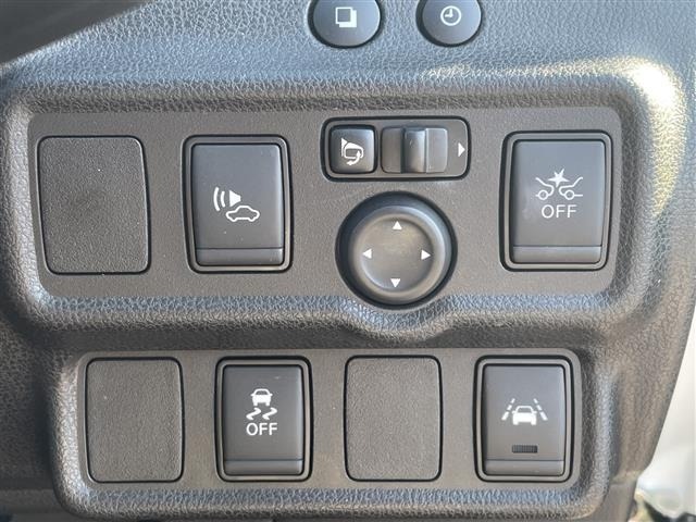 Nissan NOTE 2018 7672984-1