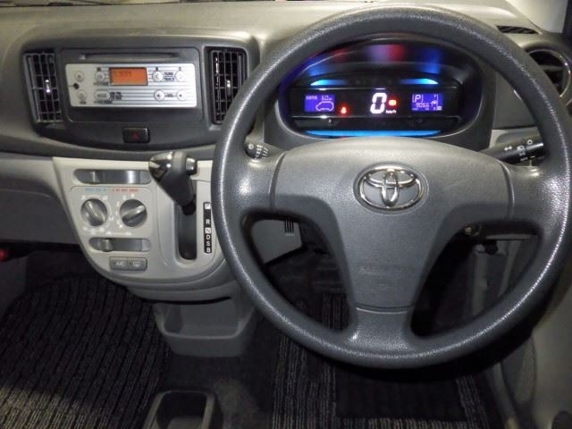 Toyota PIXIS EPOCH 2012 7673219-4
