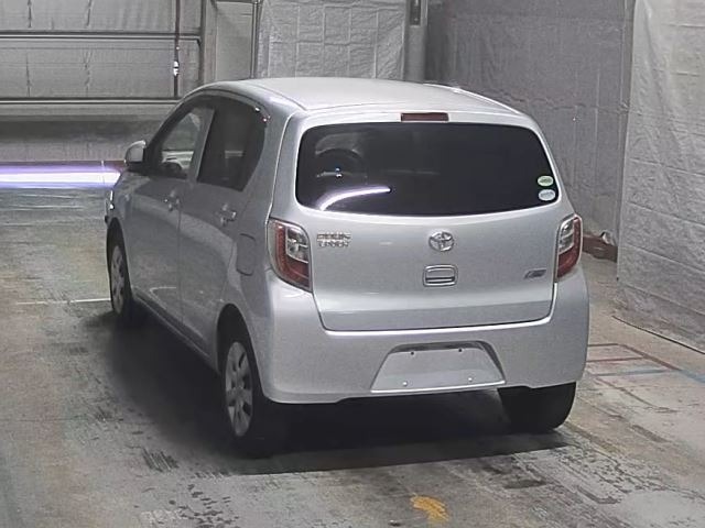 Toyota PIXIS EPOCH 2012 7673219-8