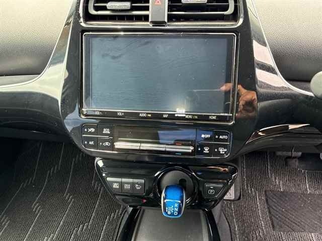 Toyota PRIUS 2019 7660110-6