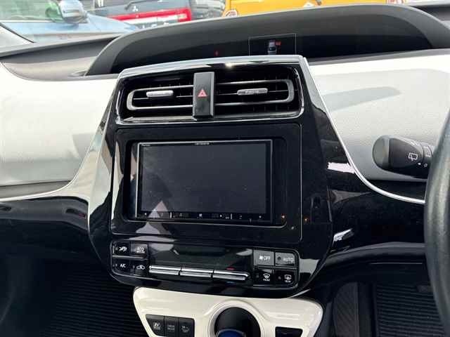 Toyota PRIUS 2016 7660112-6