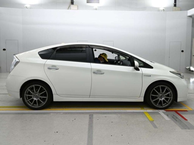 Toyota PRIUS 2013 7660125-3