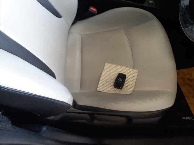 Toyota PRIUS 2019 7660128-10