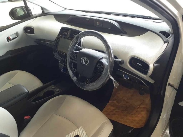 Toyota PRIUS 2019 7660128-9