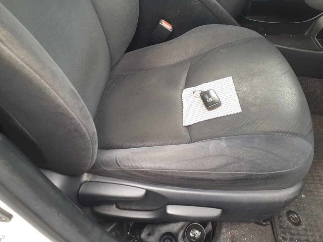 Toyota PRIUS 2015 7660135-10