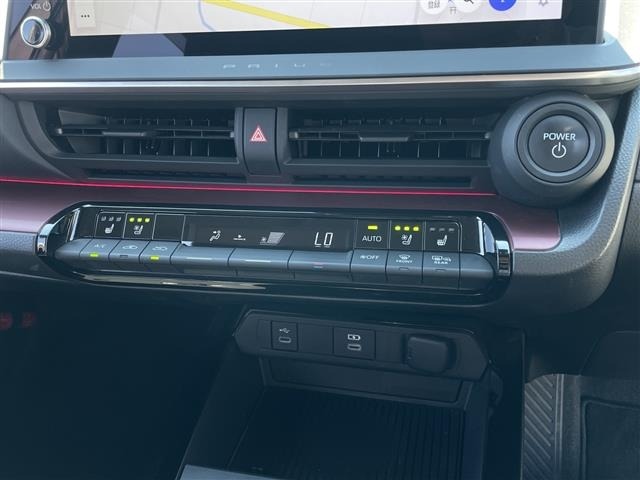 Toyota PRIUS 2024 7660735-3