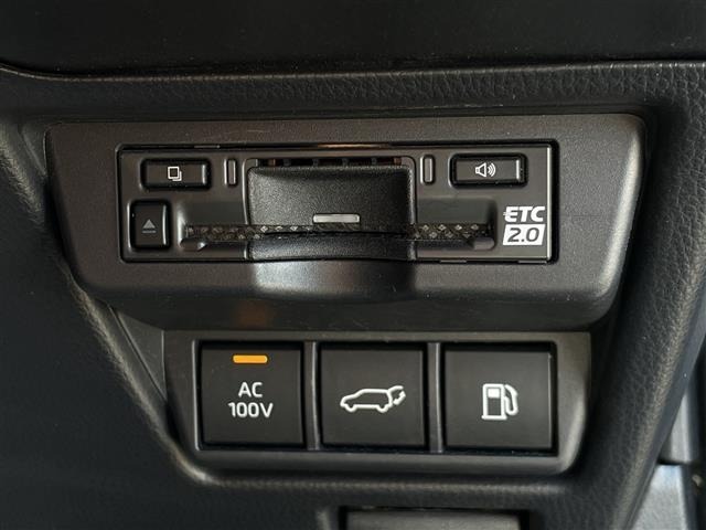 Toyota PRIUS 2024 7660735-9
