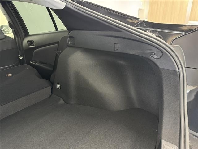 Toyota PRIUS 2022 7661457-12