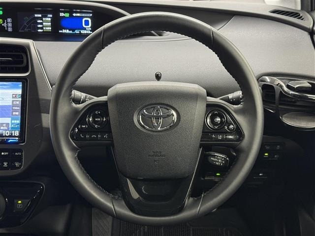 Toyota PRIUS 2022 7661457-15