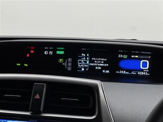 Toyota PRIUS 2022 7661457-16