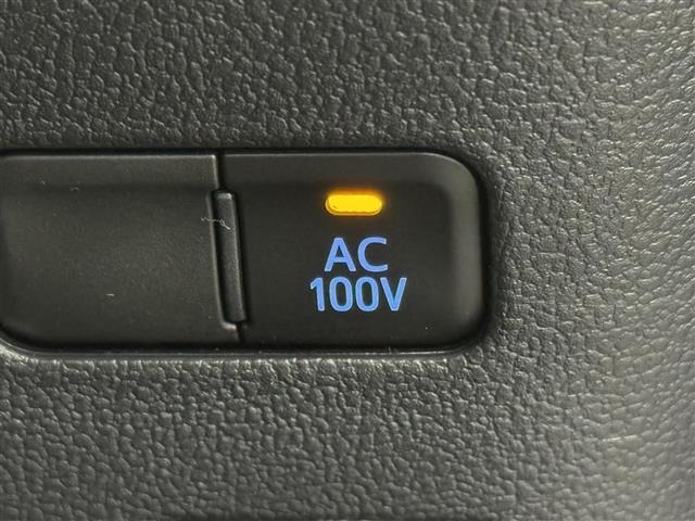 Toyota PRIUS 2022 7661457-2