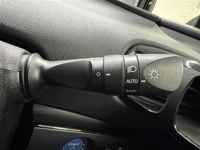 Toyota PRIUS 2022 7661457-22