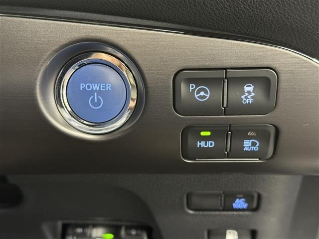 Toyota PRIUS 2022 7661457-30