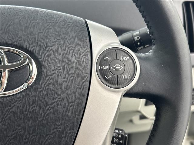 Toyota PRIUS 2015 7661924-3