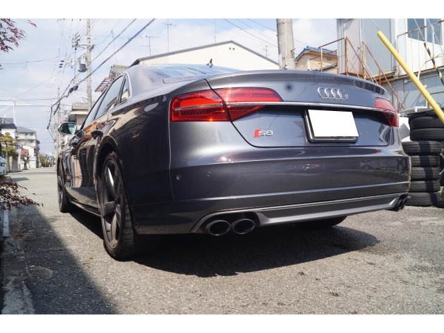Audi S8 2015 7673583-1