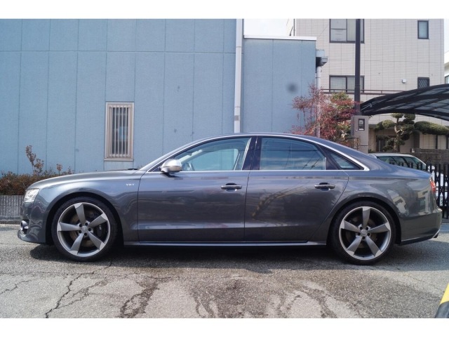 Audi S8 2015 7673583-2