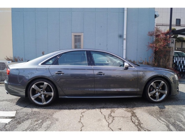 Audi S8 2015 7673583-3