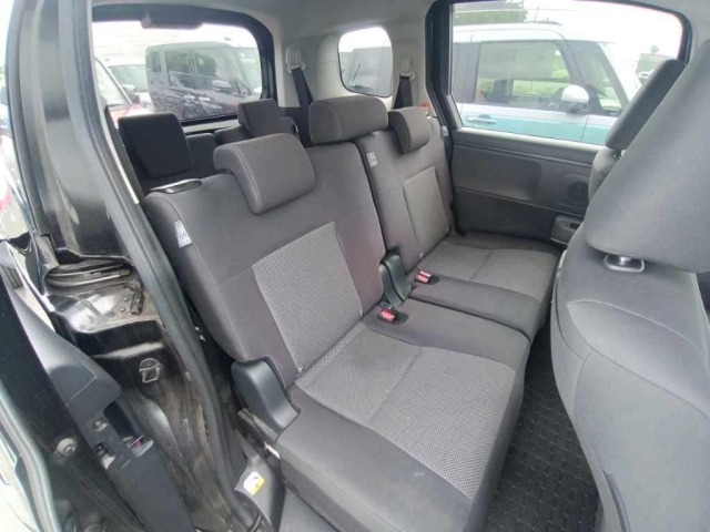 Toyota SIENTA 2022 7674977-12