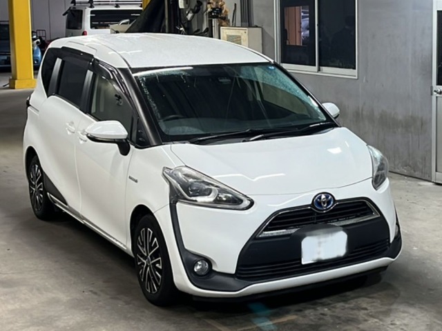 Toyota SIENTA 2018 7674998-4