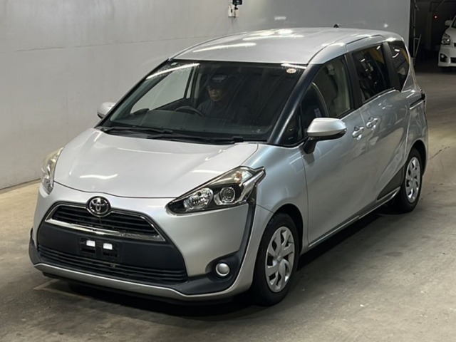 Toyota SIENTA 2017 7675001-0