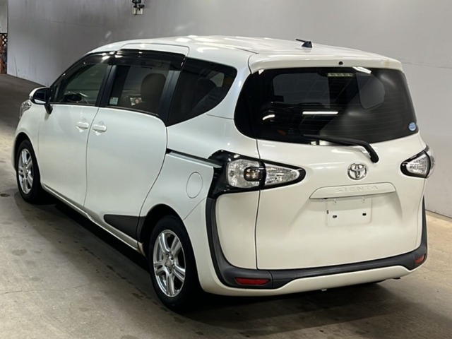 Toyota SIENTA 2016 7675004-1