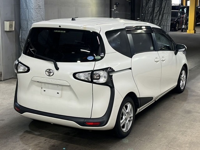 Toyota SIENTA 2016 7675004-5