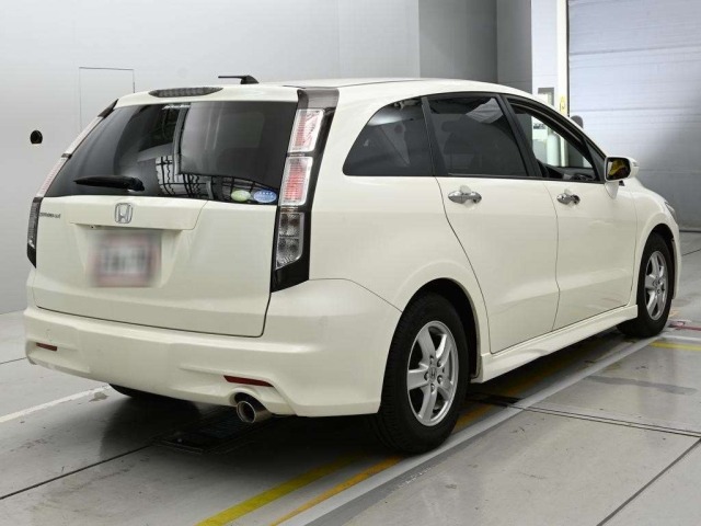 Honda STREAM 2011 7664587-1