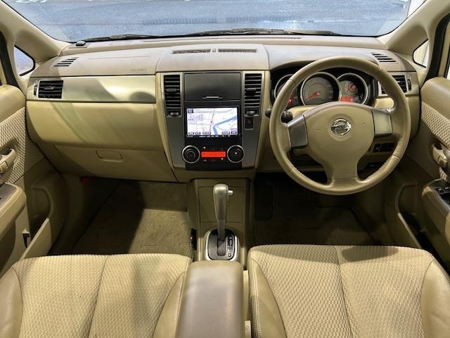 Nissan TIIDA 2012 7662498-15