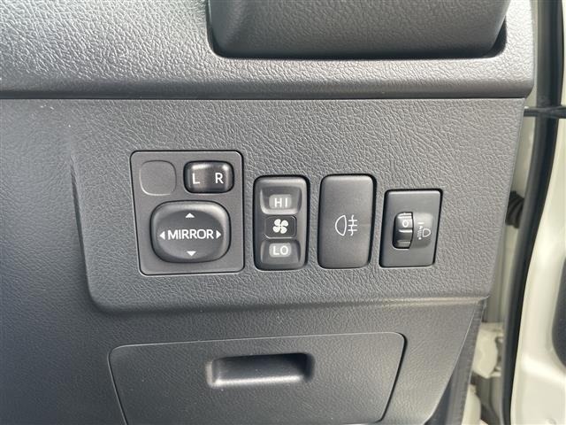 Toyota TOWNACE VAN 2017 7661158-18