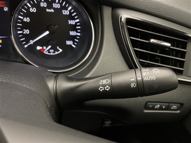 Nissan X-TRAIL 2018 7673570-12