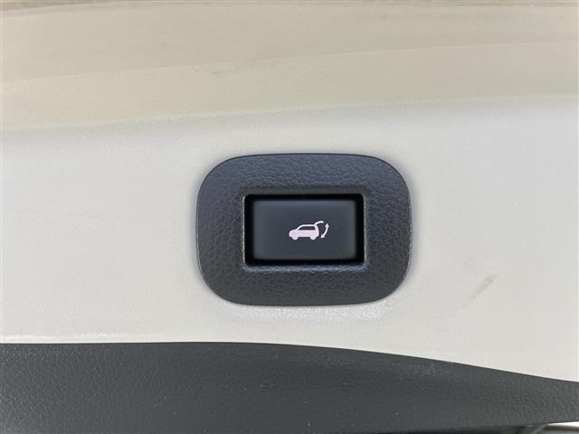 Nissan X-TRAIL 2018 7673570-3
