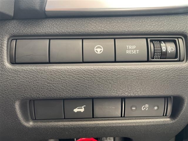 Nissan X-TRAIL 2023 7673661-1