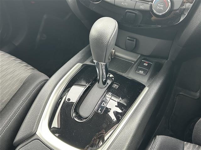 Nissan X-TRAIL 2017 7673681-7