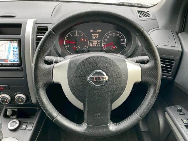Nissan X-TRAIL 2013 7673683-3