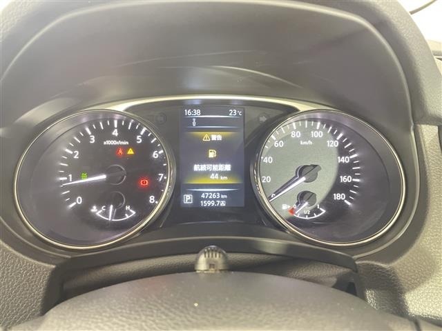 Nissan X-TRAIL 2016 7673684-2
