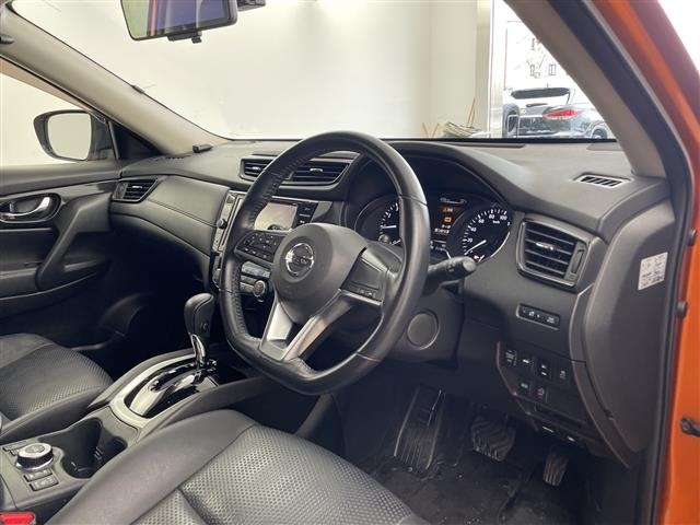 Nissan X-TRAIL 2017 7673706-1