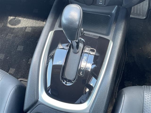 Nissan X-TRAIL 2015 7673713-9