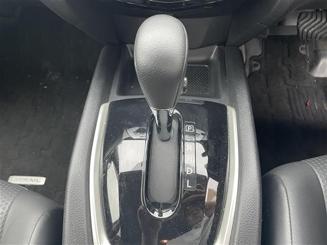 Nissan X-TRAIL 2016 7673717-10