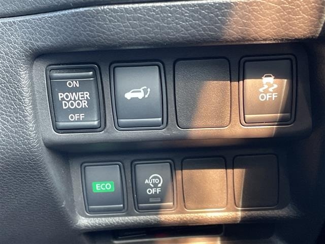 Nissan X-TRAIL 2017 7673730-10
