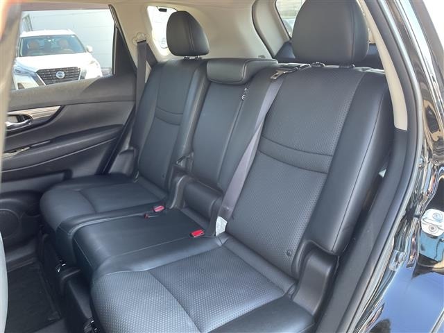 Nissan X-TRAIL 2017 7673730-3