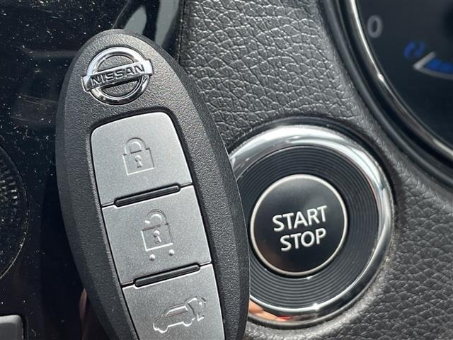Nissan X-TRAIL 2018 7673739-2