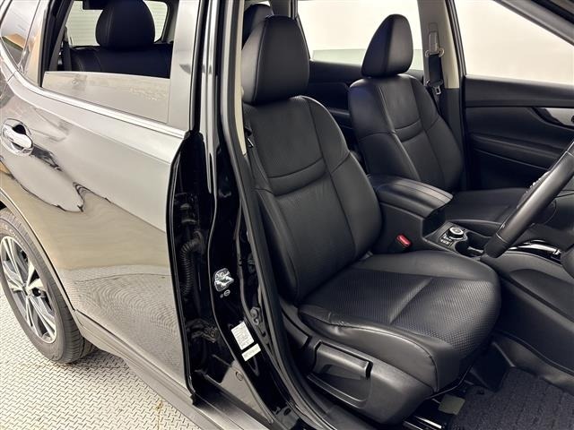 Nissan X-TRAIL 2017 7673750-1