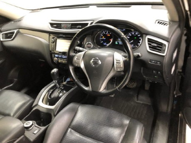 Nissan X-TRAIL 2015 7673755-5
