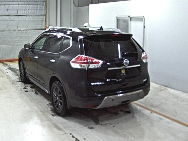 Nissan X-TRAIL 2015 7673758-1
